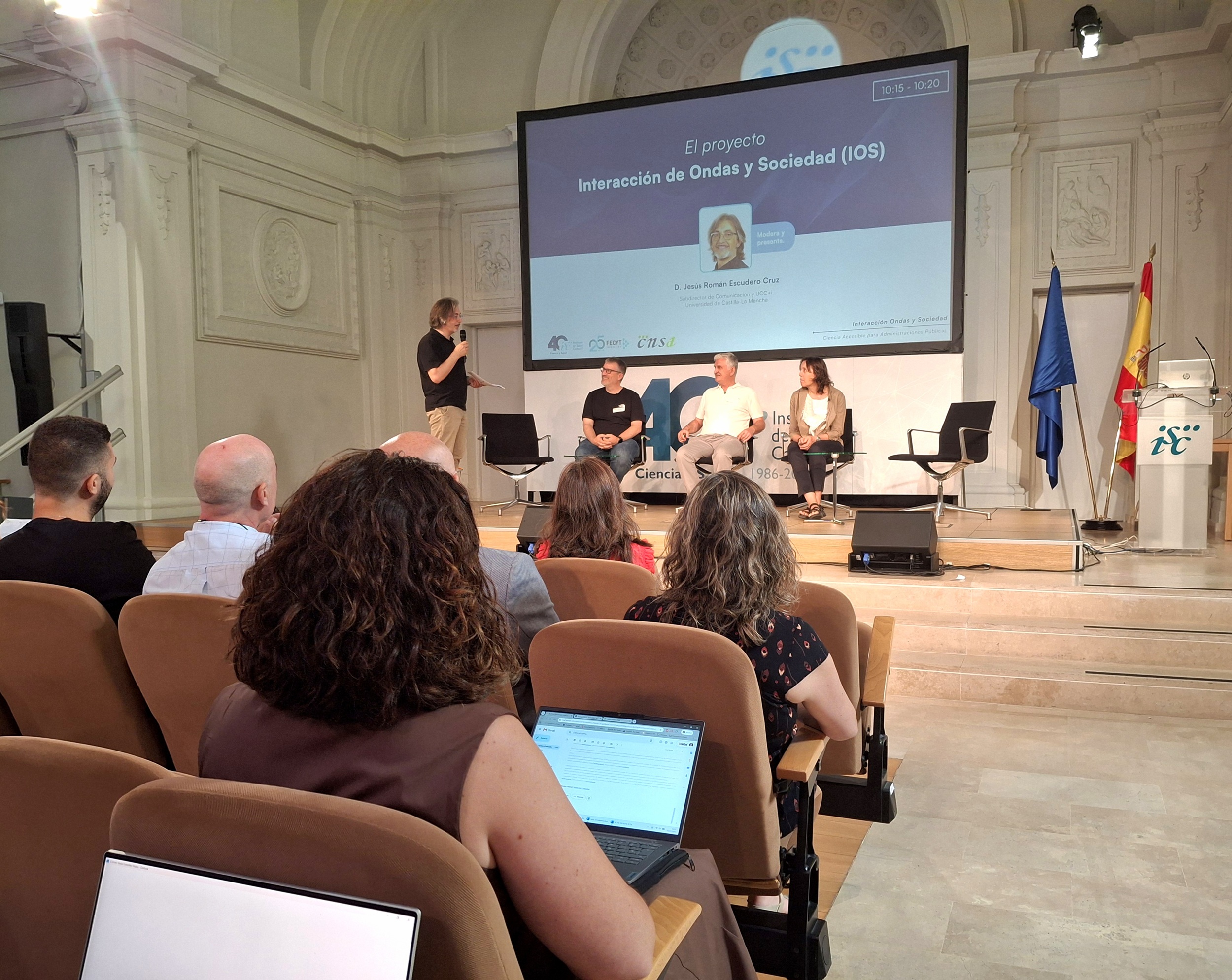 Uno de los momentos de la jornada, celebrada en el Salón Ernest Lluch del Campus de Chamartín del ISCIII, en Madrid.